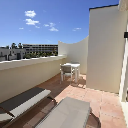 Eve Naturiste Le Jardin D'eden